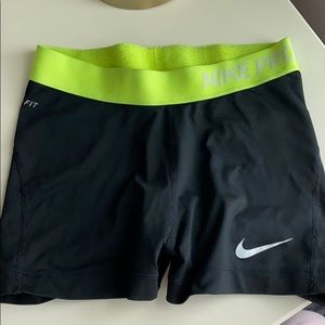 nike pro spandex size small